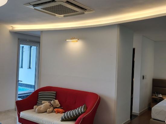 프래밀리 풀빌라 앤 호텔 쿠폰