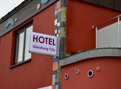 金茨堡城市飯店