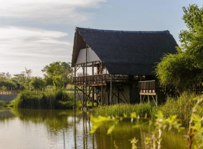 Mongena Private Game Lodge