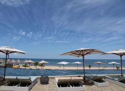 Palm Beach Resort & Spa