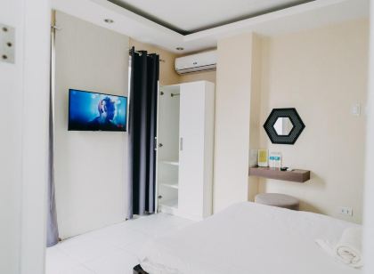 Nine Balconies Island Stay