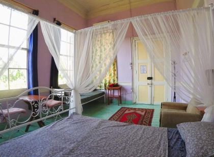 Lotus Garden Hostel Izmir