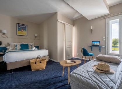 Un Hotel Sur le Port