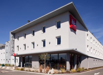 Hôtel ibis Clermont Ferrand Nord Riom