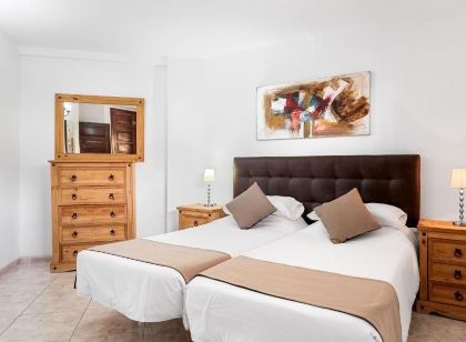 Paloma Beach Apartments