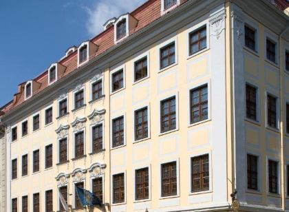 羅曼蒂克布洛住所飯店