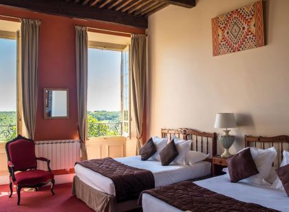 Hotel Raymond VII