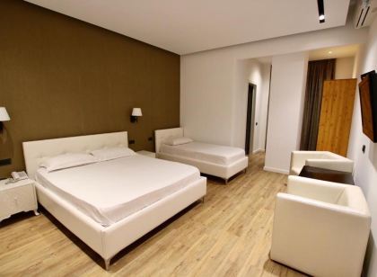 Aurelis Hotel