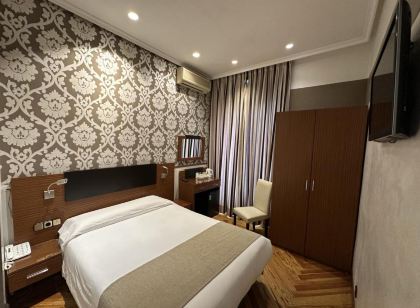 Hostal Atocha Almudena Martín