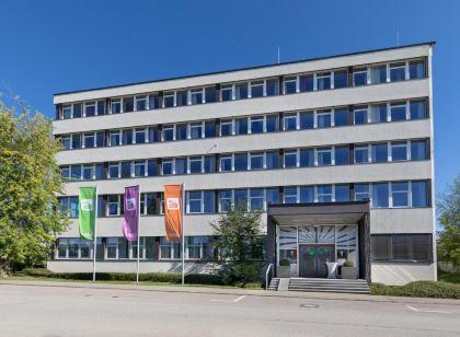 AMH Airport-Messe-Hotel GmbH