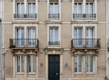 Hôtel Arago - Entrée autonome, réception en ligne - Encore Mieux