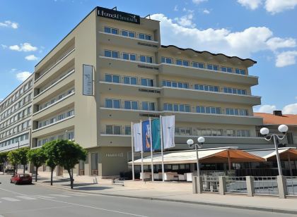 Hotel Bristol