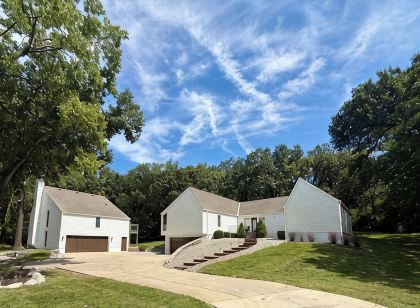 Family Friendly home w/ game room- Perfect Location