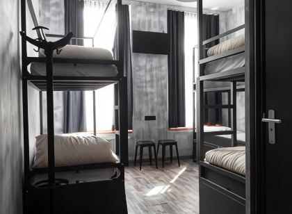 アーバン シティ センター ホステル