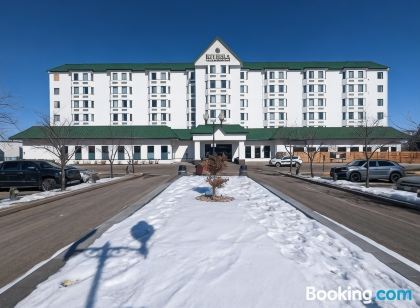 Divya Sutra Plaza and Conference Centre Calgary Airport