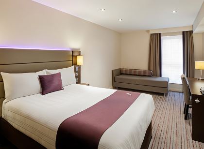 Premier Inn Cardiff Bay