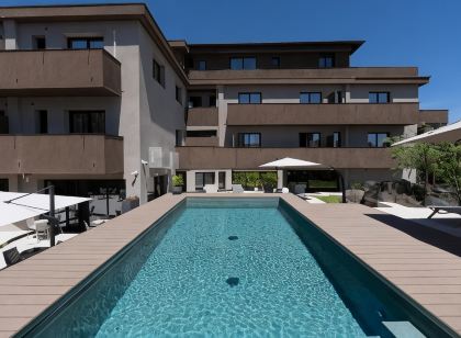 Ollen Apartments