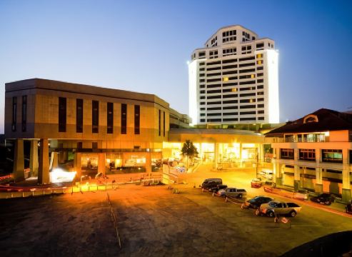 โรงแรมธรรมรินทร์ ธนา Thumrin Thana Hotel