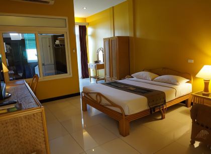 Smile Inn Hotel