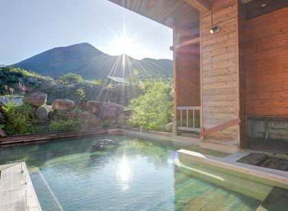 Niseko Goshiki Onsen Ryokan