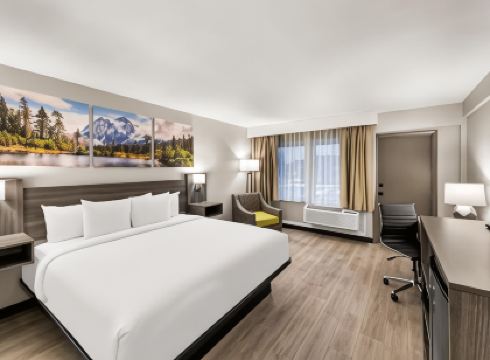 Clarion Pointe Rhinelander Downtown