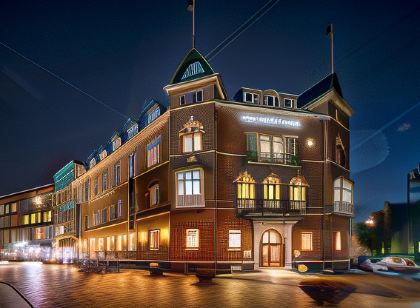 First Hotel Grand