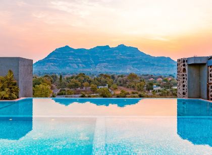 Basalt Paradise Resort and Spa