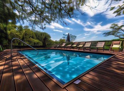 Three Tree Hill Lodge