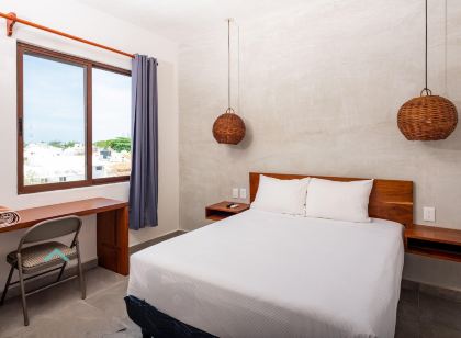 VIca Guest House Con Piscina en la Entrada de la Zona Hotelera