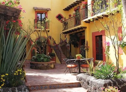 Casa Mia Suites