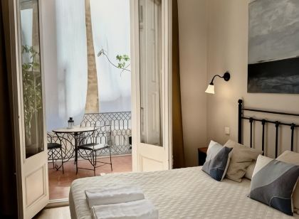 Casa Consell Gran Via, Guest House