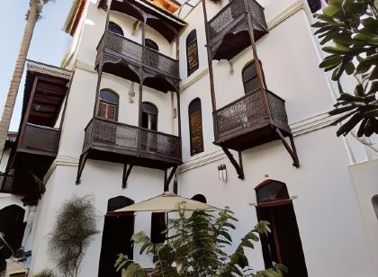 Kholle House