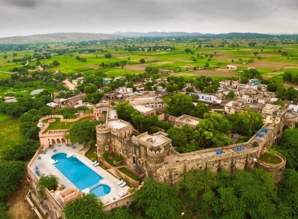 Neemrana's - Hill Fort - Kesroli