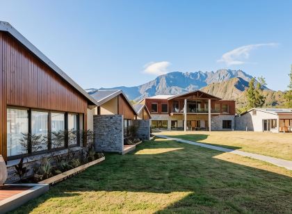 薩拉納飯店 & Spa