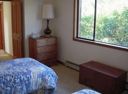 Frank's Place: Classic Inverness Home with Bay Views, Hot Tub