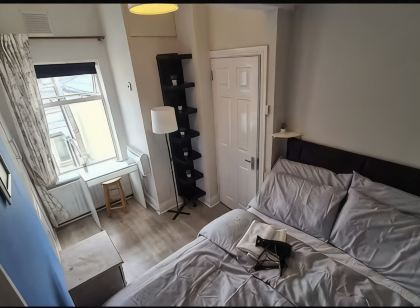 Private Apartment (Flat 5)