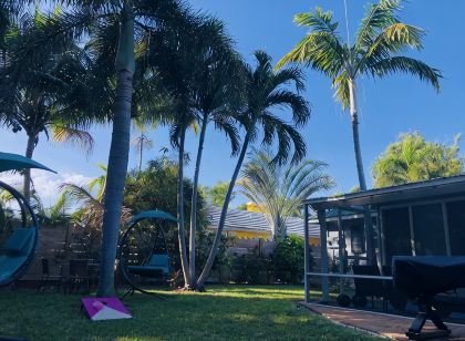 Swinton Cottage by Delray Beach w/ free parking Unit A