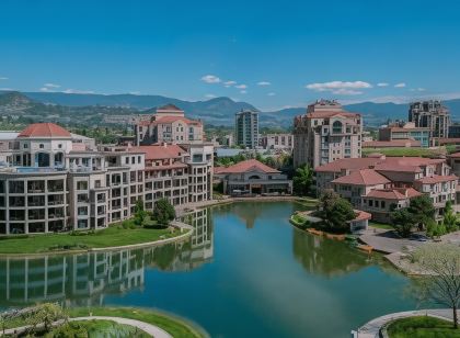 Delta Hotels Grand Okanagan Resort