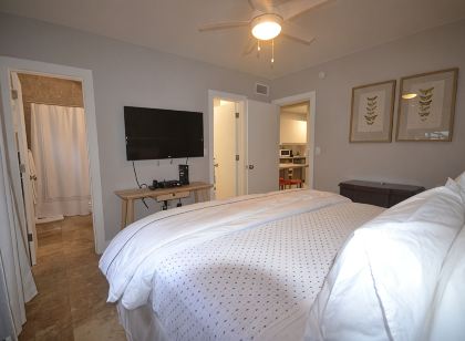SEASONAL RENTAL IN KEY BISCAYNE