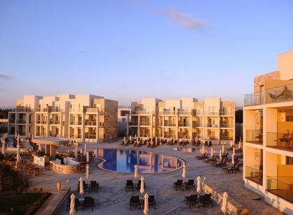 Amphora Hotel & Suites