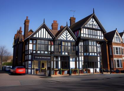 Embankment Hotel