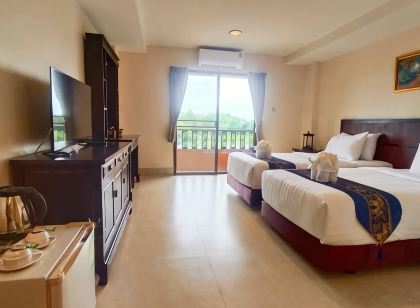 Rayong Lanna Hotel