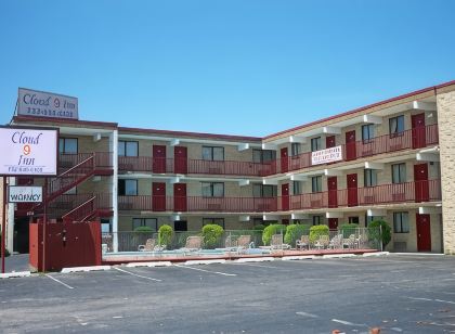 Cloud 9 Inn