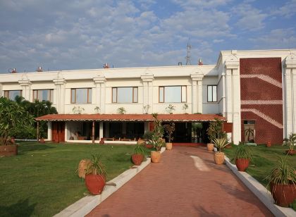 Chariot Beach Resort