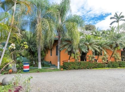 Slow M'Ocean in the Heart of Manuel Antonio 3 bed 3 bath