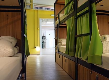 Debod Hostel