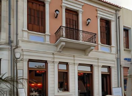 Civitas Suites Hotel