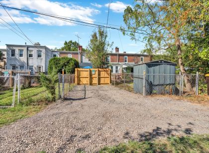 Beaver Street Retreat: Charming 2-bedroom townhome