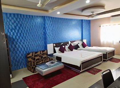 Grand Hotel Vinayak