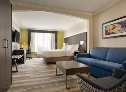Holiday Inn Express & Suites Dallas NE - Allen